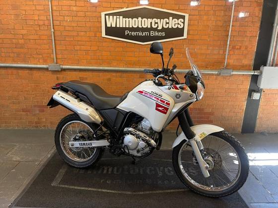 YAMAHA XTZ 250 TÉNÉRÉ YAMAHA XTZ 250 TÉNÉRÉ